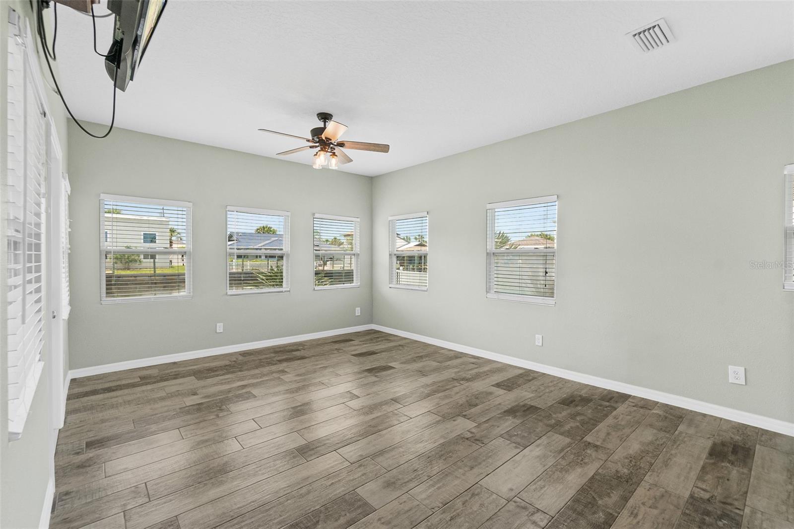 VENICE PARK - Residential