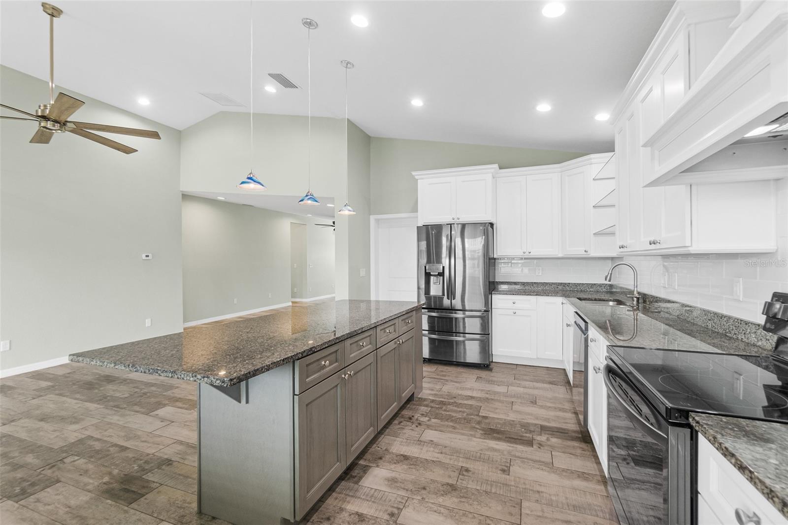 VENICE PARK - Residential