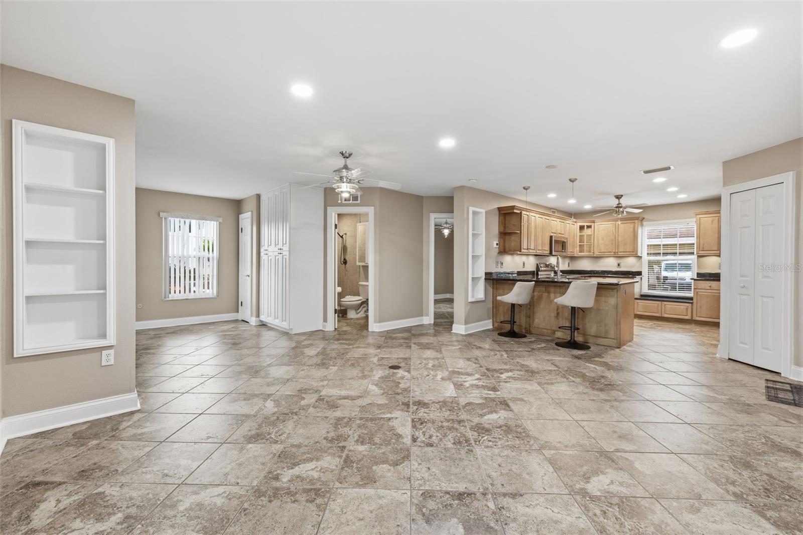 THE GRAND AT OLDE CARROLLWOOD - Residential