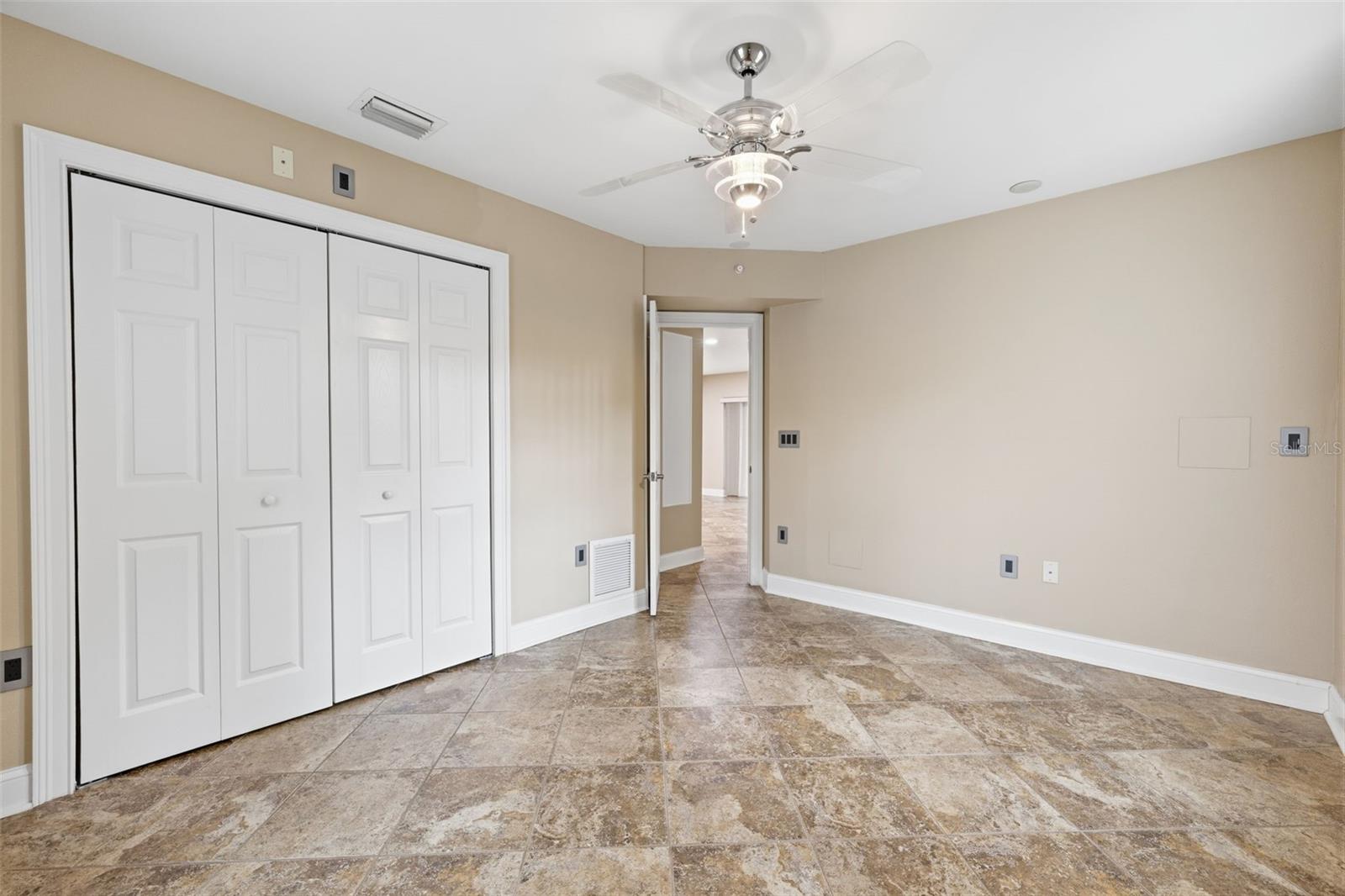 THE GRAND AT OLDE CARROLLWOOD - Residential