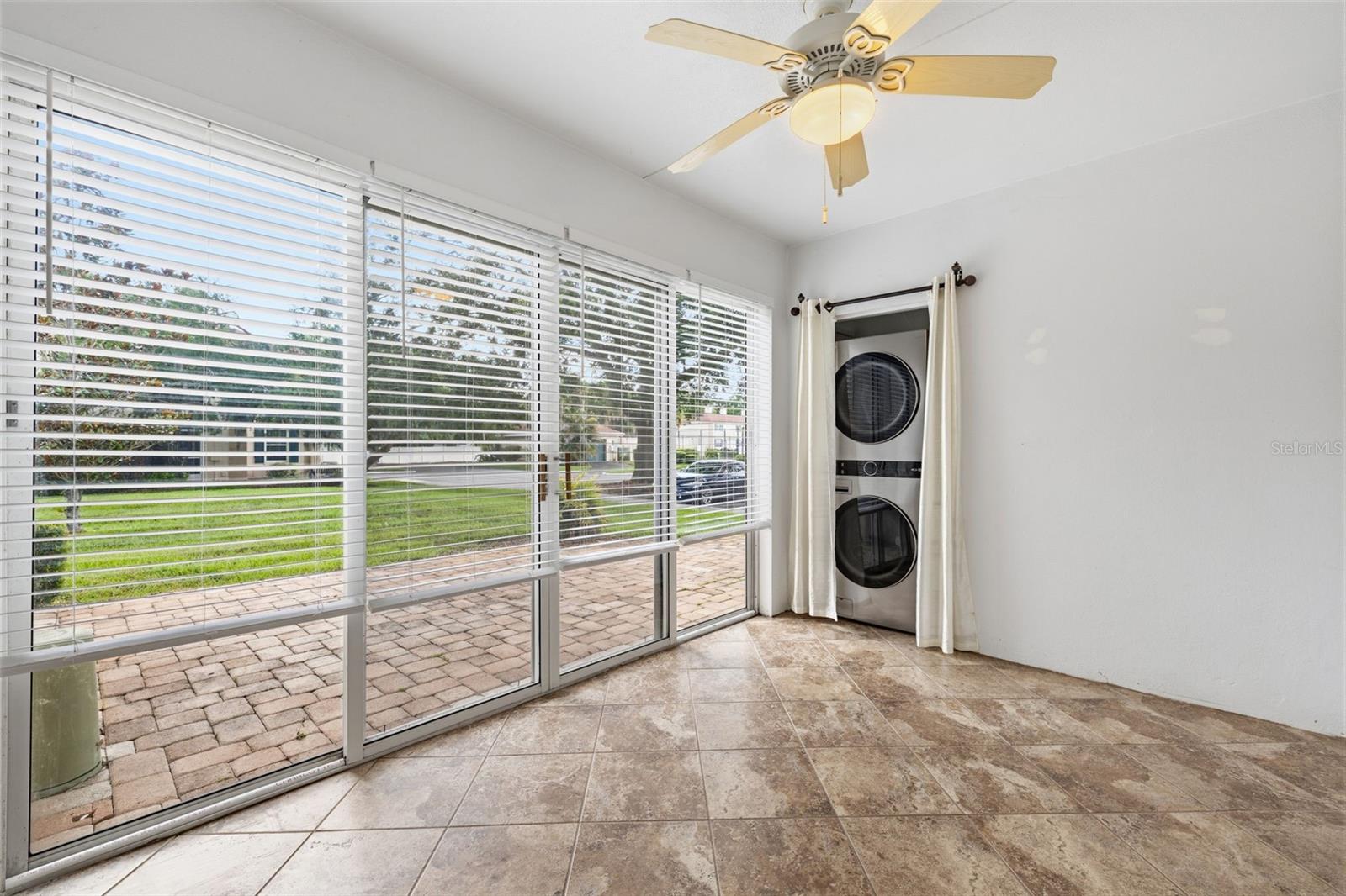 THE GRAND AT OLDE CARROLLWOOD - Residential