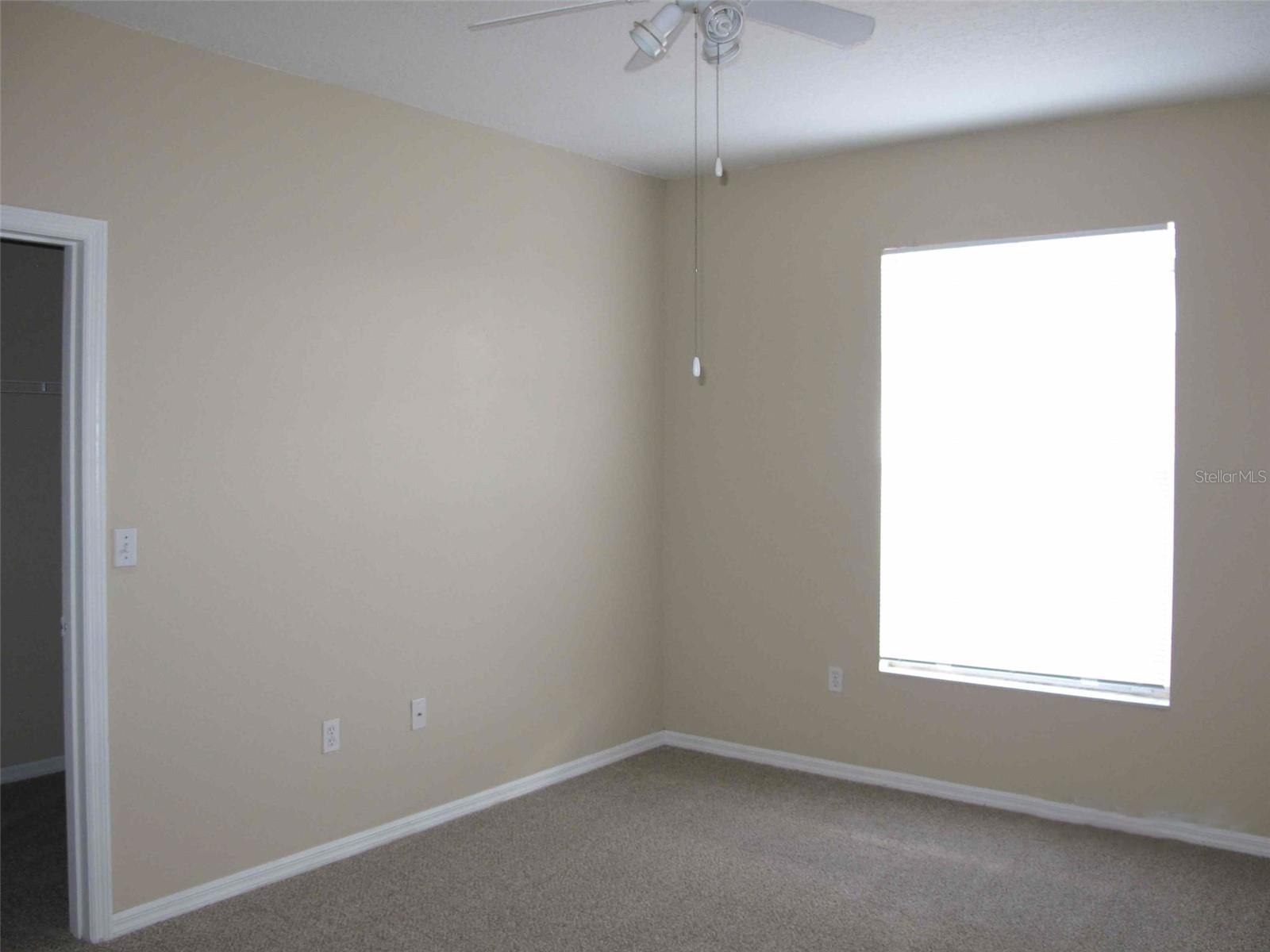 PALMS CLUB CONDO - Residential Lease