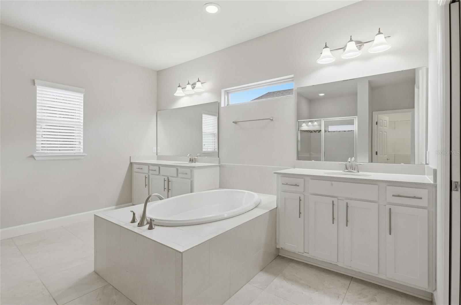 ROYAL LEGACY ESTATES - Residential