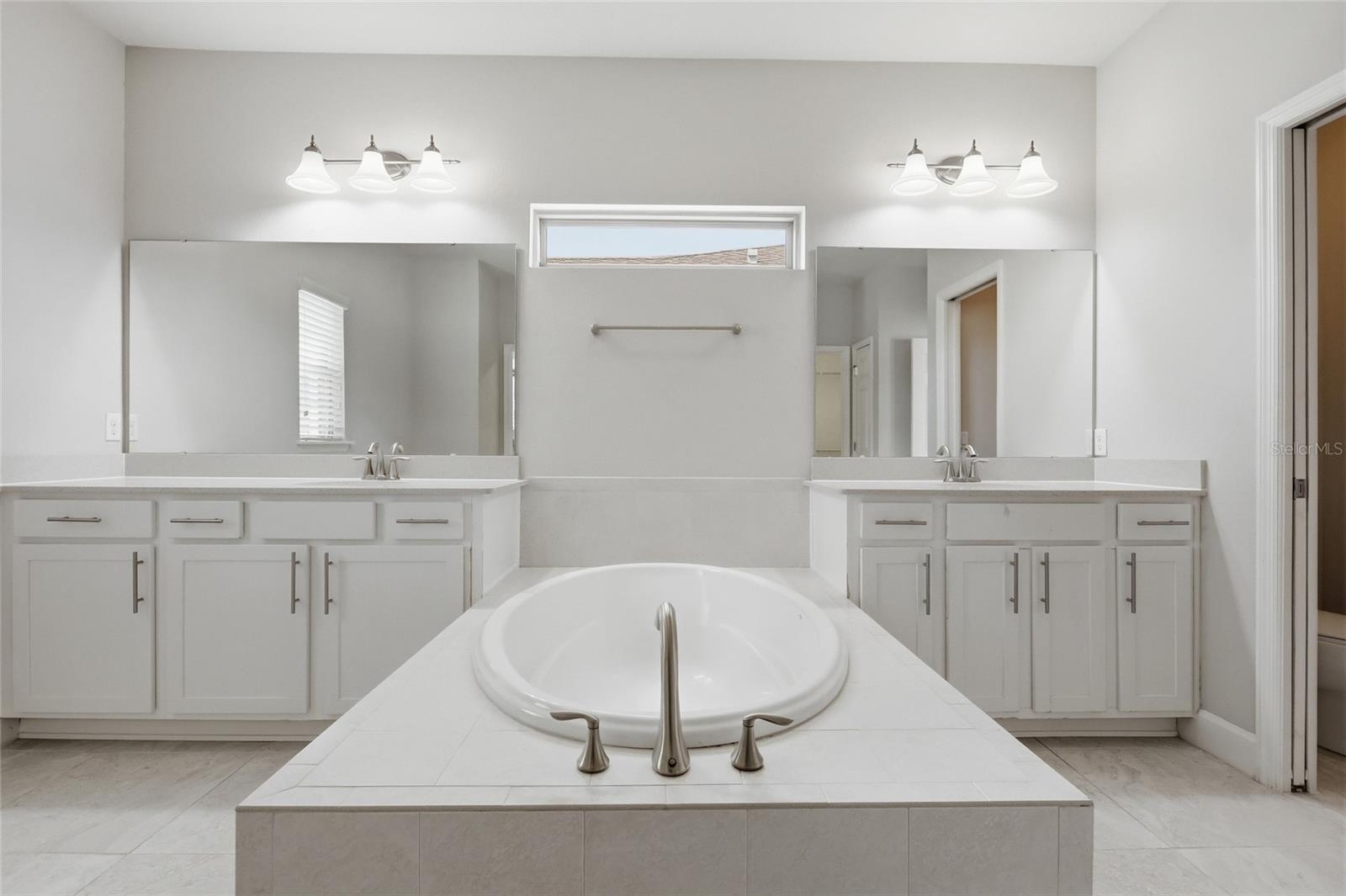 ROYAL LEGACY ESTATES - Residential