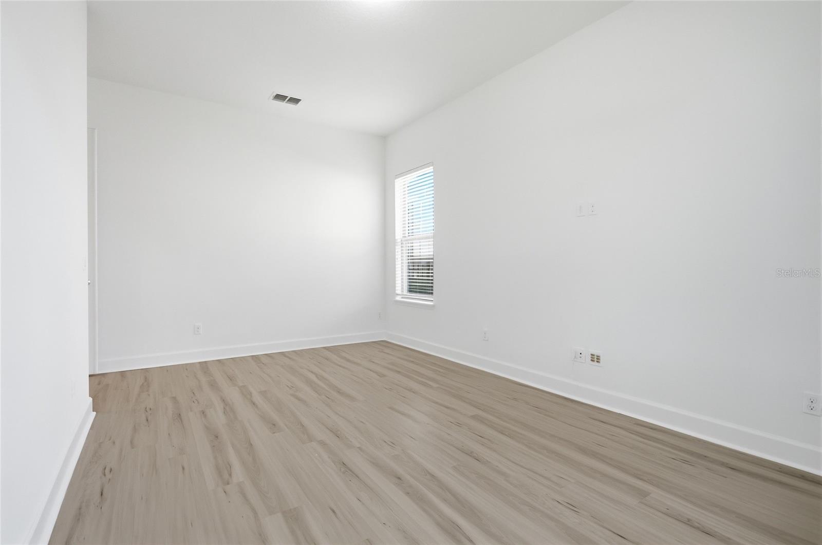 ROYAL LEGACY ESTATES - Residential