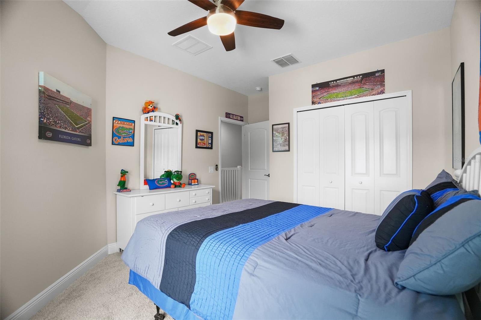 TOWNS AT BELLEAIR GROVE - Residential