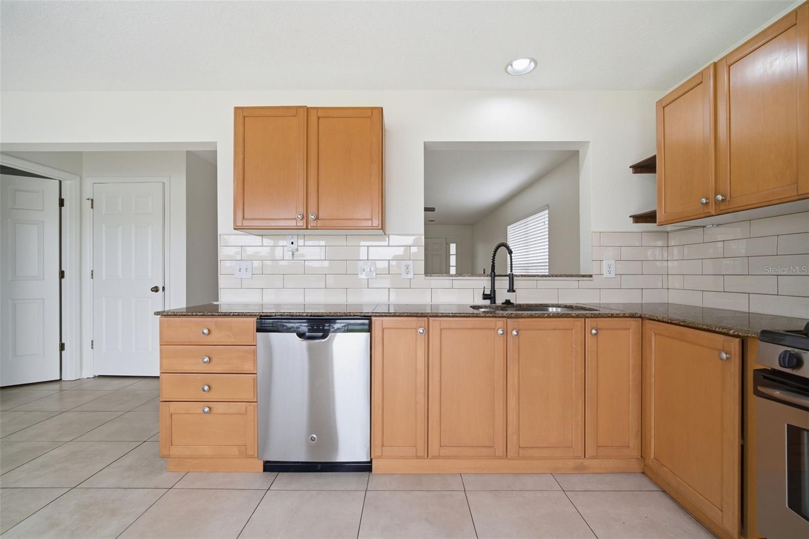 LAKESIDE TR A1 - Residential