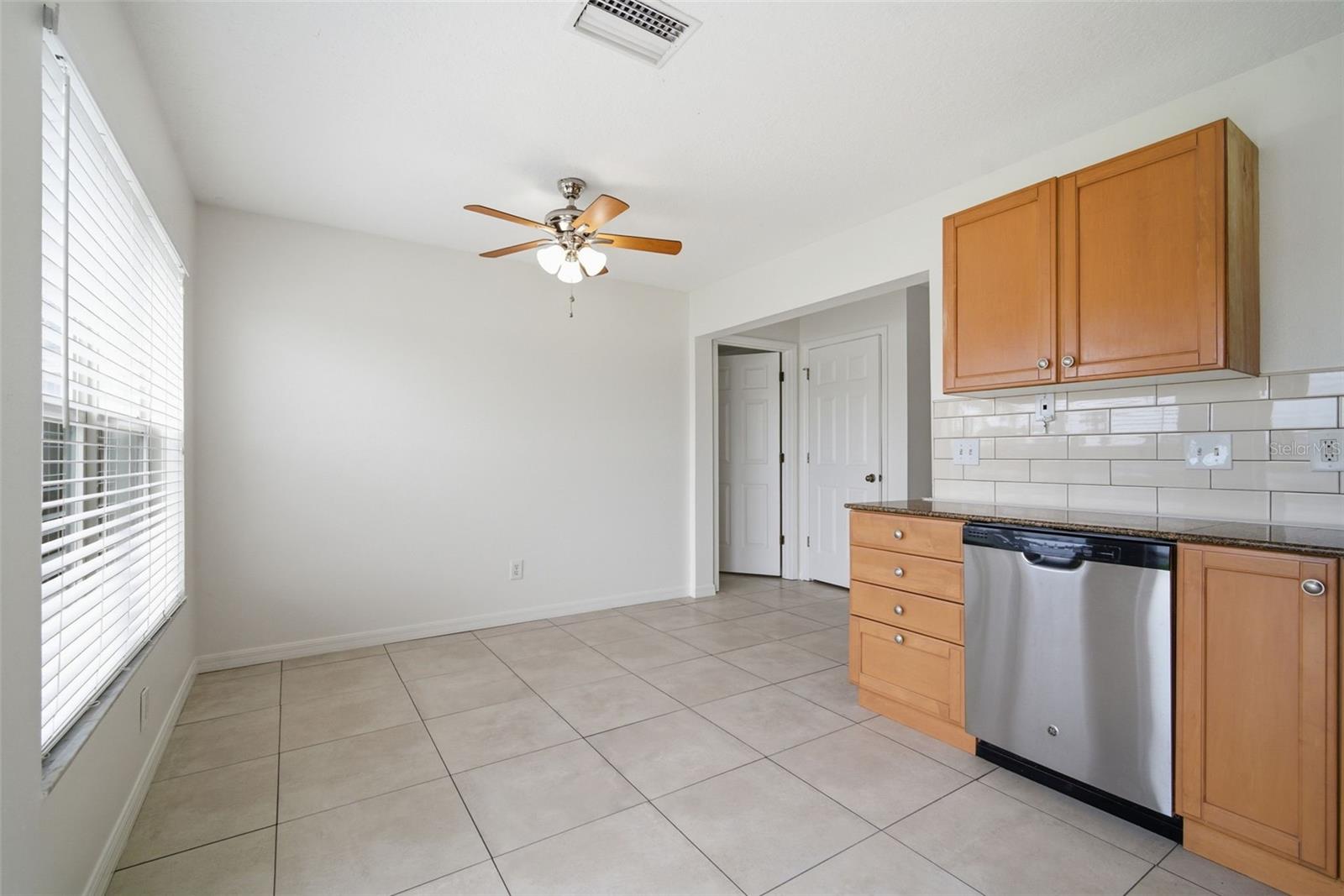 LAKESIDE TR A1 - Residential