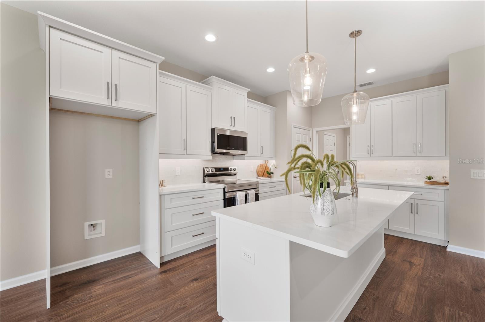 RESERVE AT FAIRWAY OAKS - Residential
