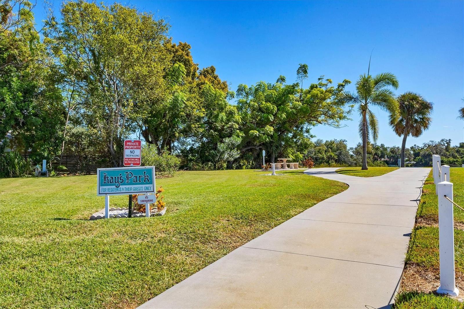 TIDEVUE/DE SOTO COMMUNITY UNIT ONE - Residential