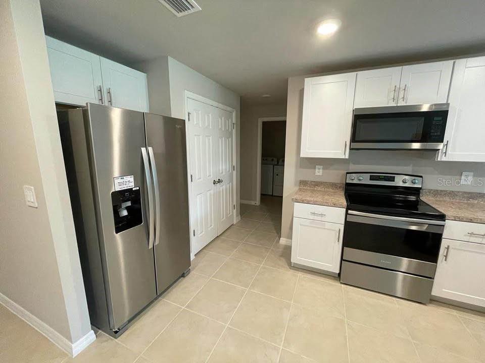 PORT CHARLOTTE SEC 050 - Residential Lease