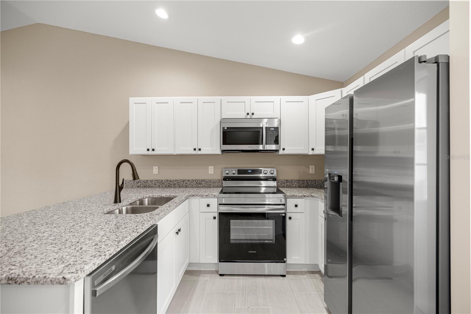 OCALA RIDGE - Residential Income