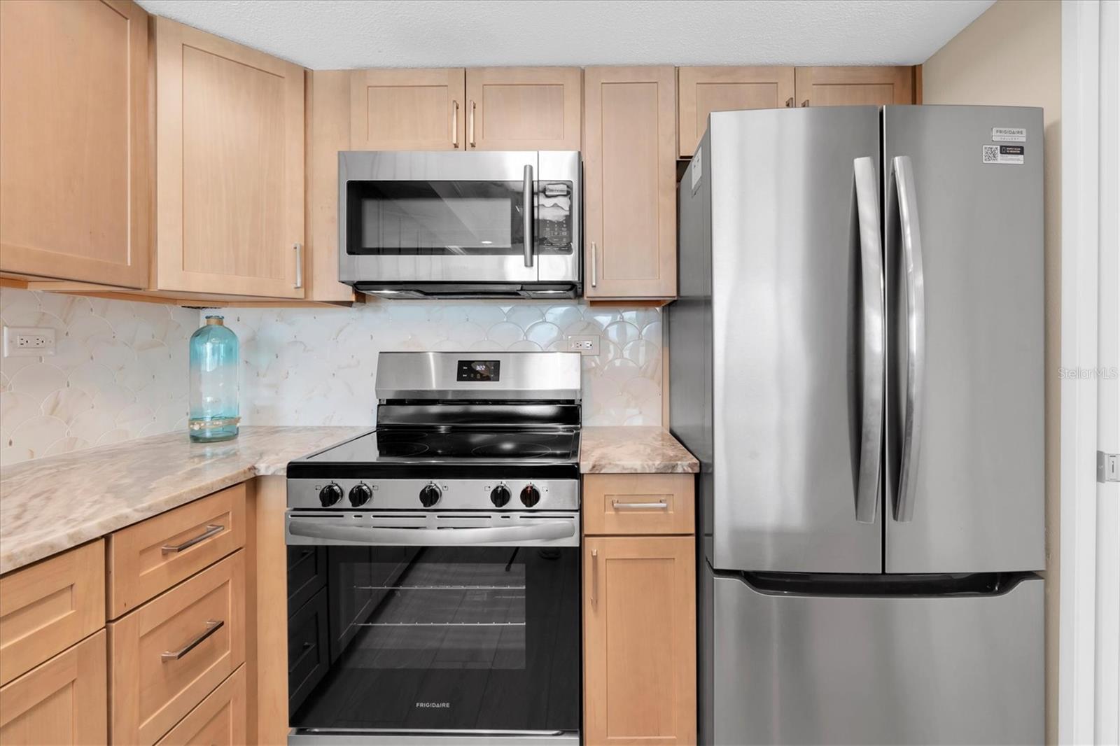 TREASURE ISLAND TENNIS & YACHT CLUB - Residential