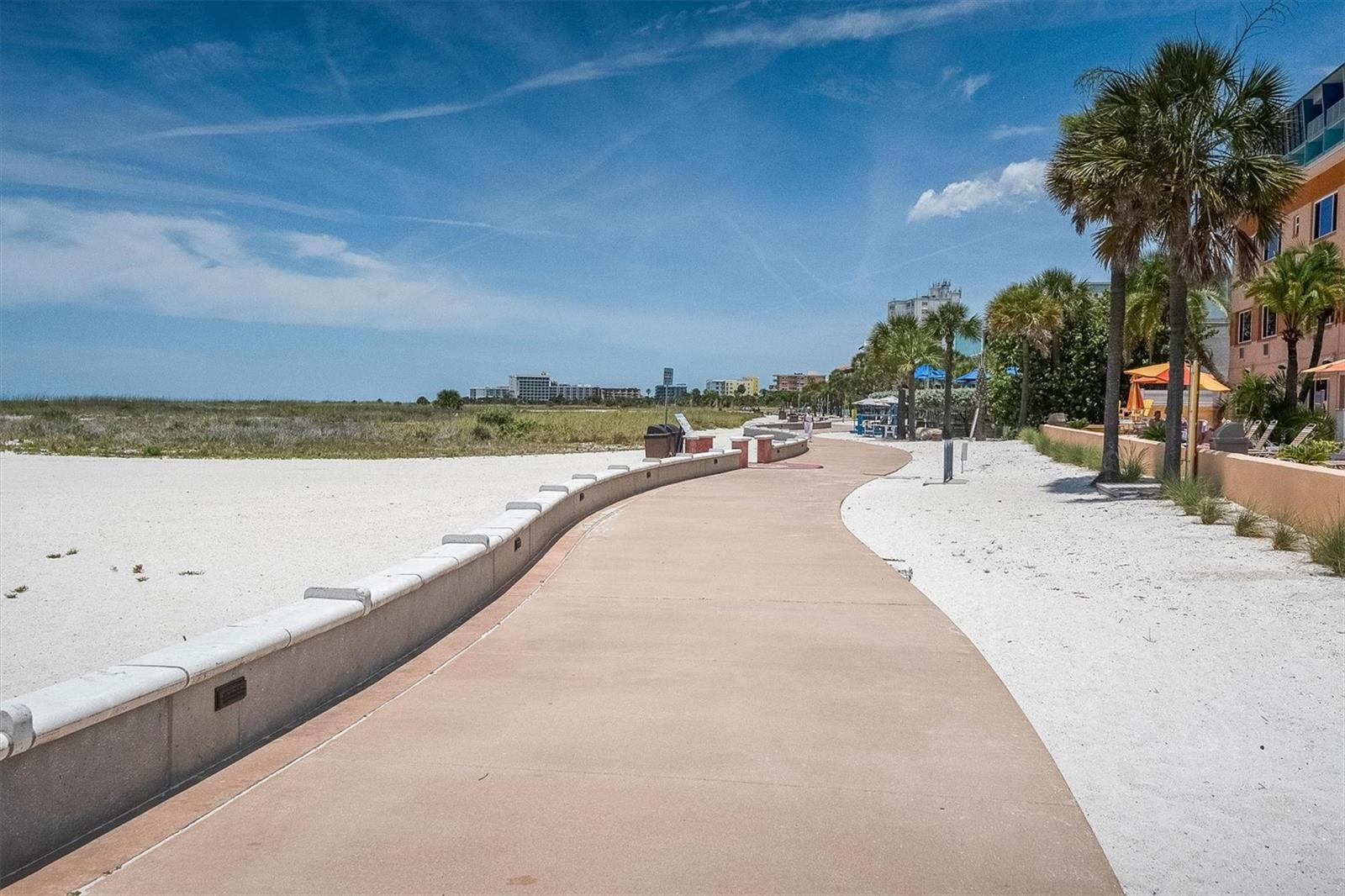 TREASURE ISLAND TENNIS & YACHT CLUB - Residential