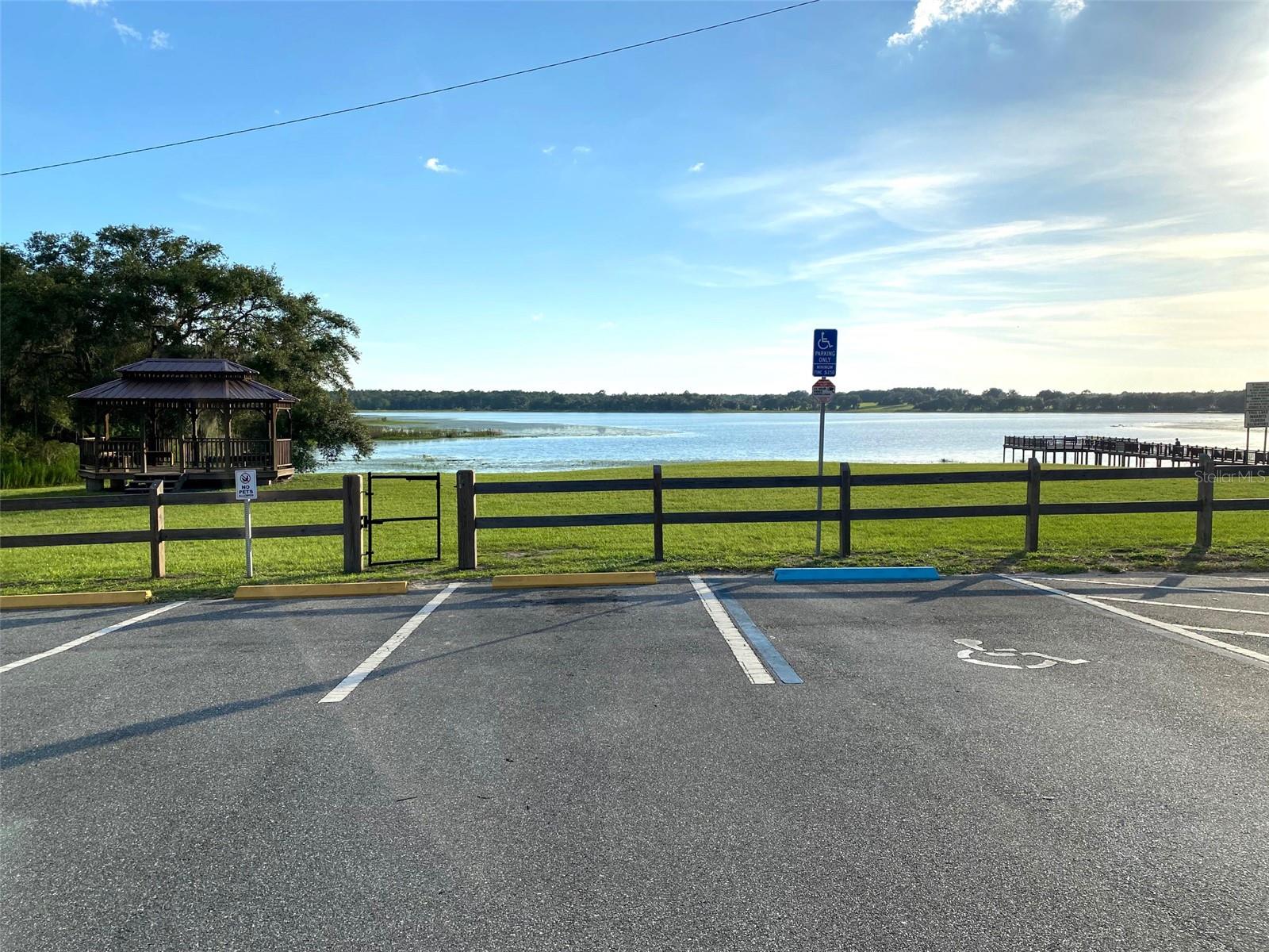 RAINBOW LAKES ESTATE - Land