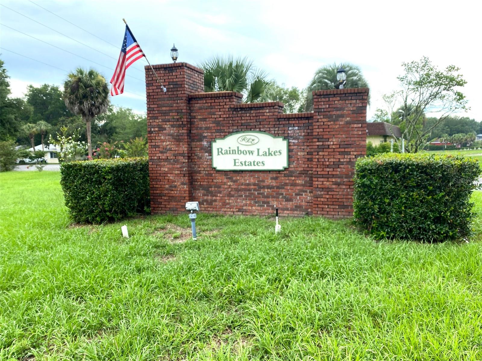 RAINBOW LAKES ESTATE - Land