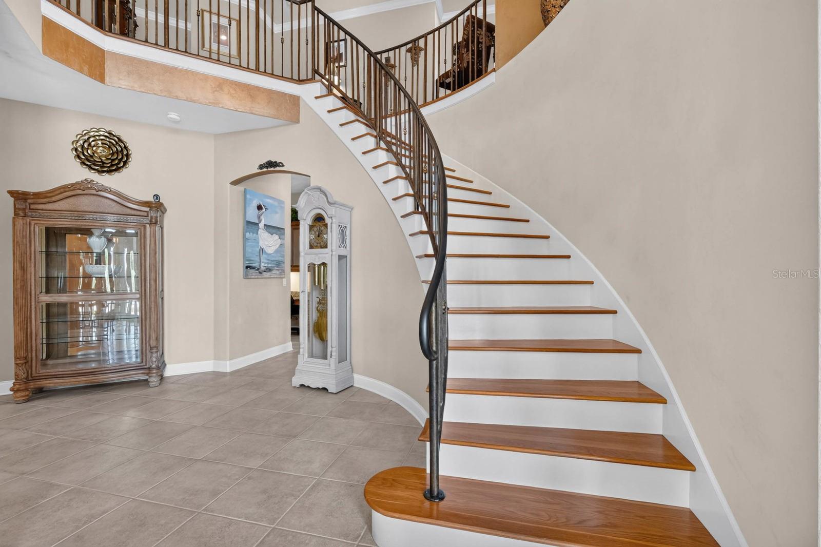 RIVER VIEW POINT - Residential