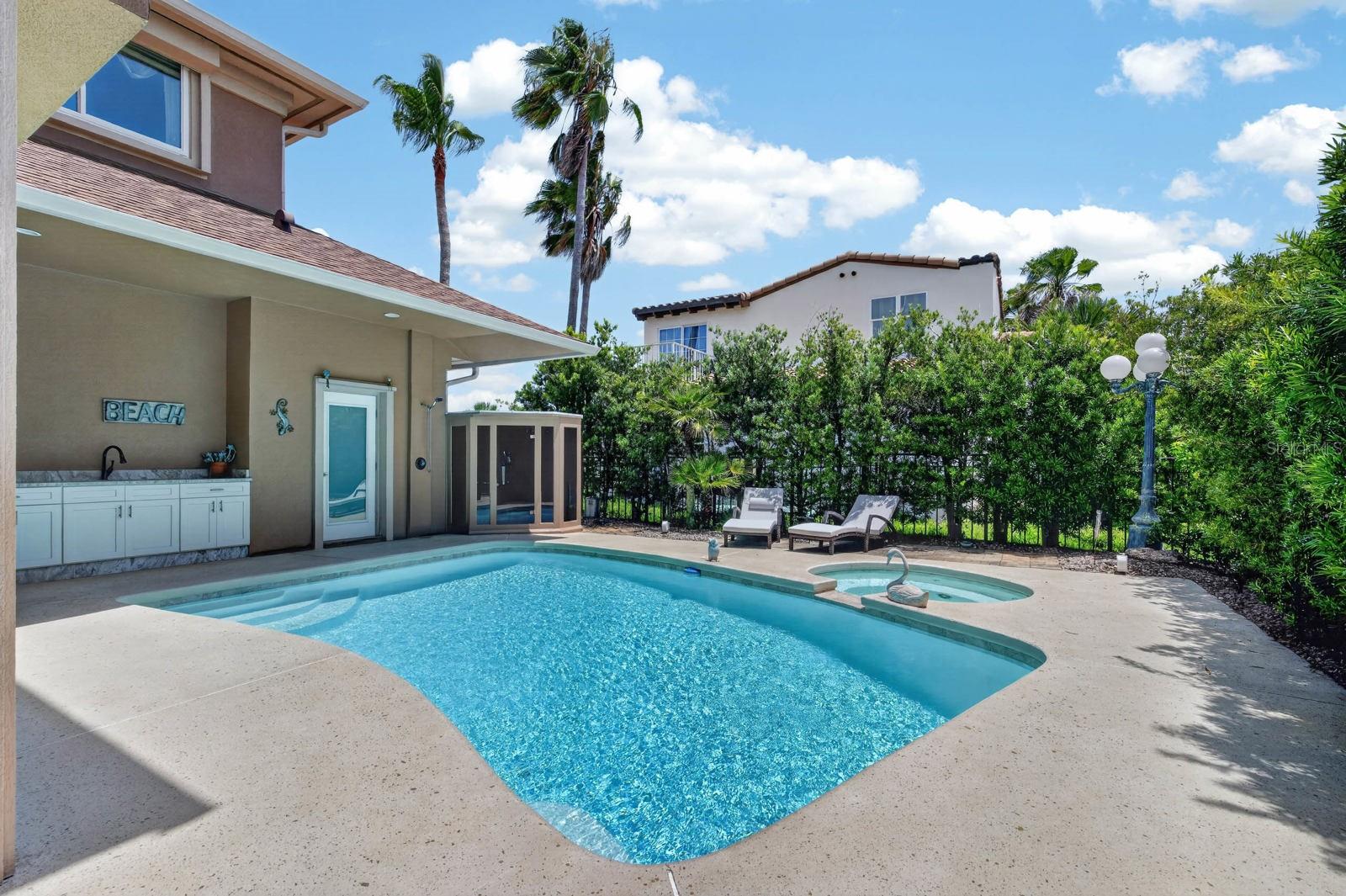 RIVER VIEW POINT - Residential