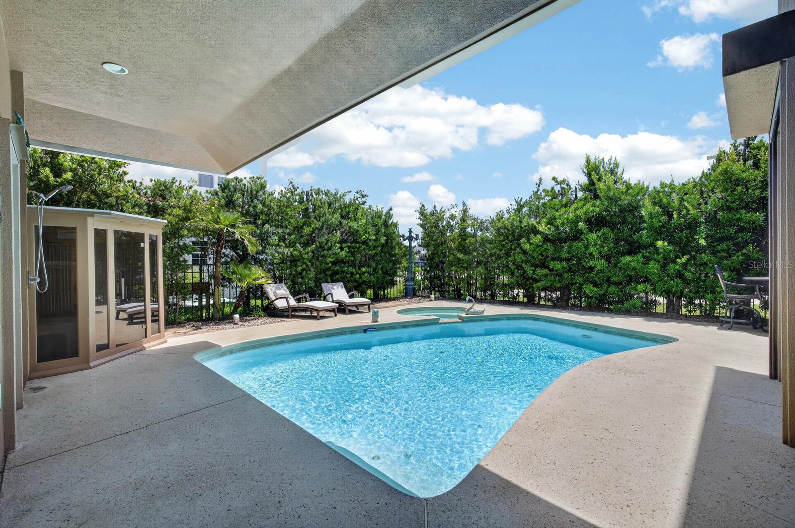 RIVER VIEW POINT - Residential