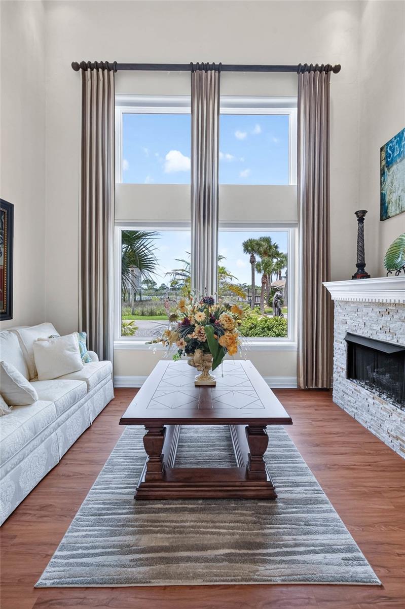 RIVER VIEW POINT - Residential