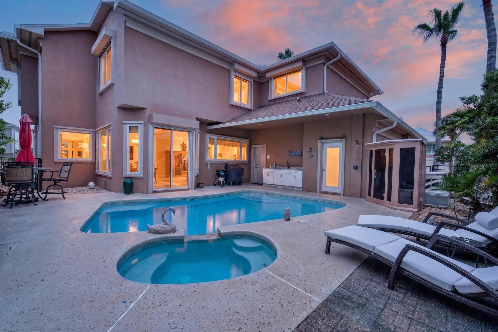 RIVER VIEW POINT - Residential