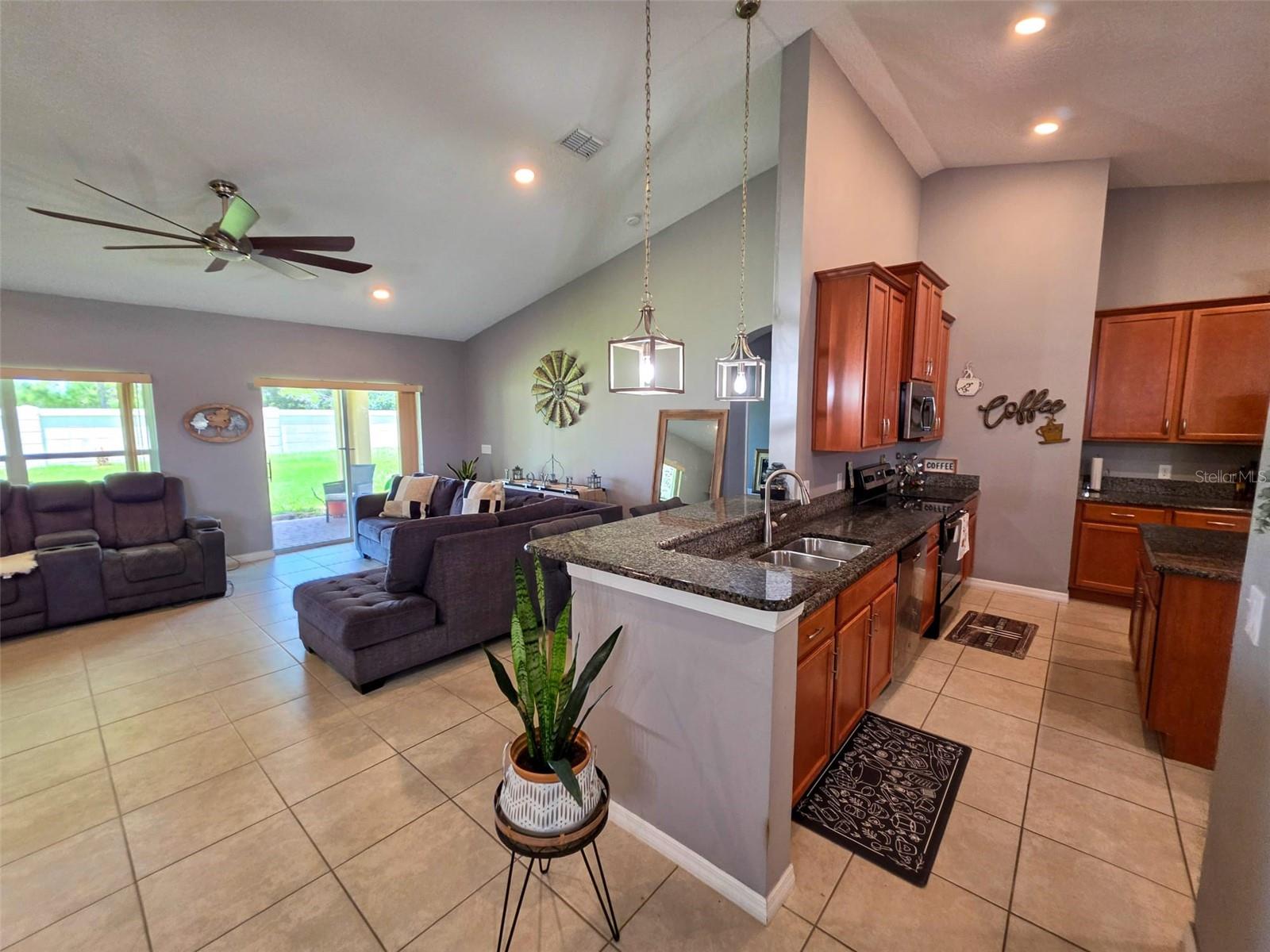 BELLALAGO PH 7L - Residential