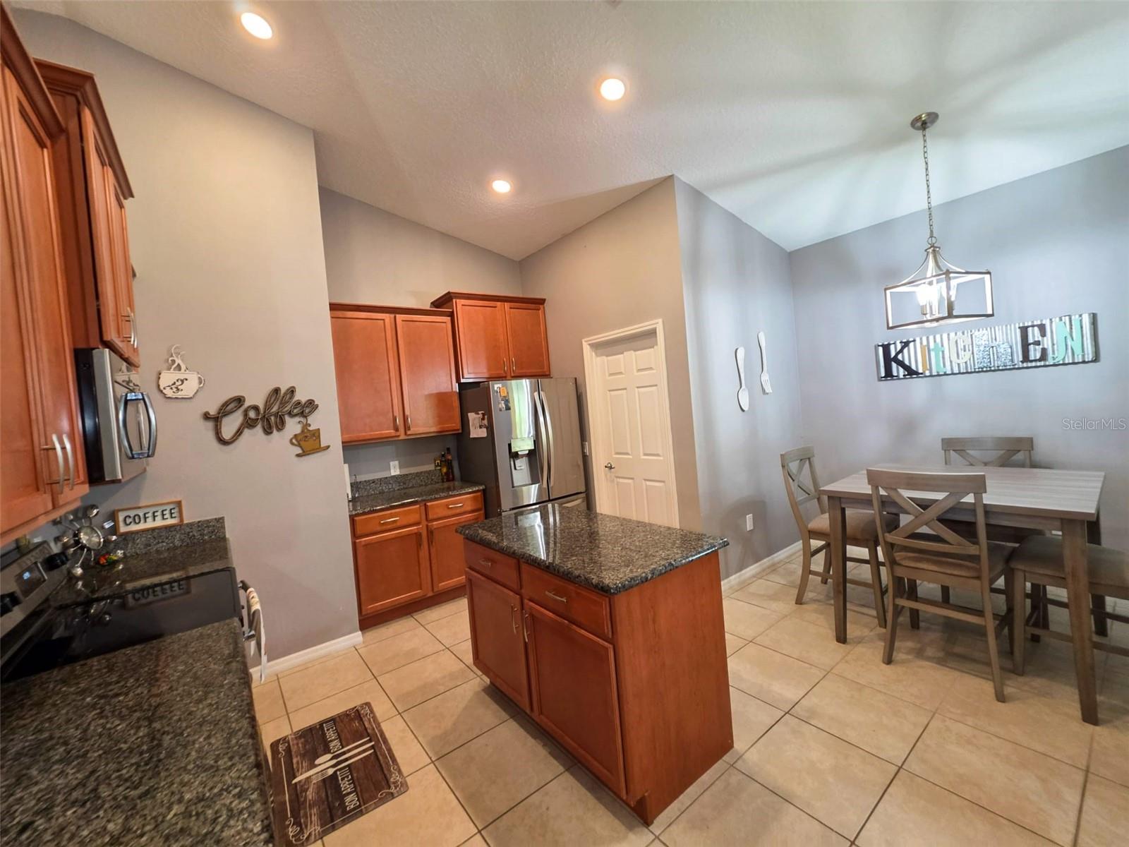 BELLALAGO PH 7L - Residential