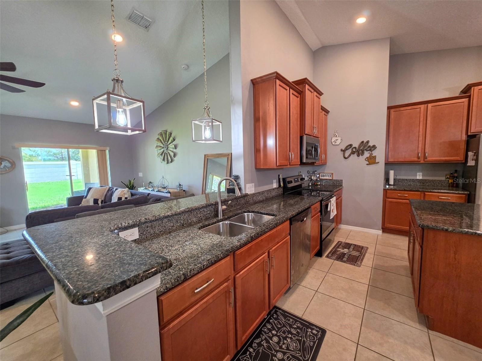 BELLALAGO PH 7L - Residential