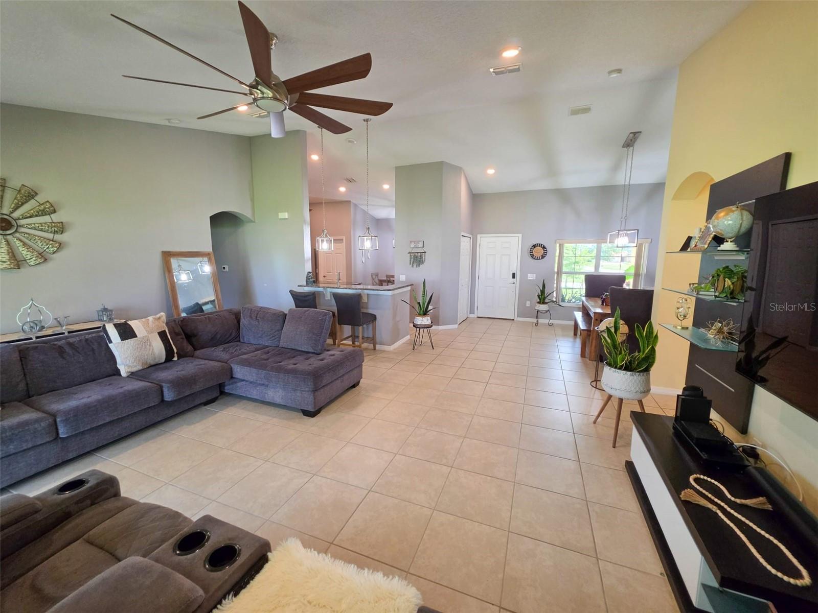 BELLALAGO PH 7L - Residential