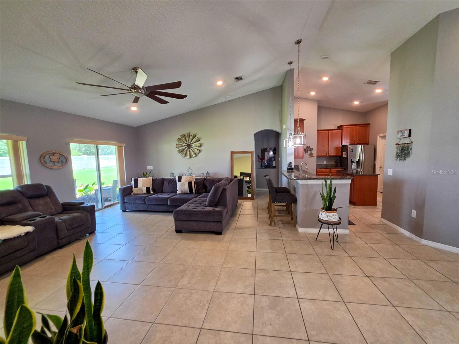 BELLALAGO PH 7L - Residential