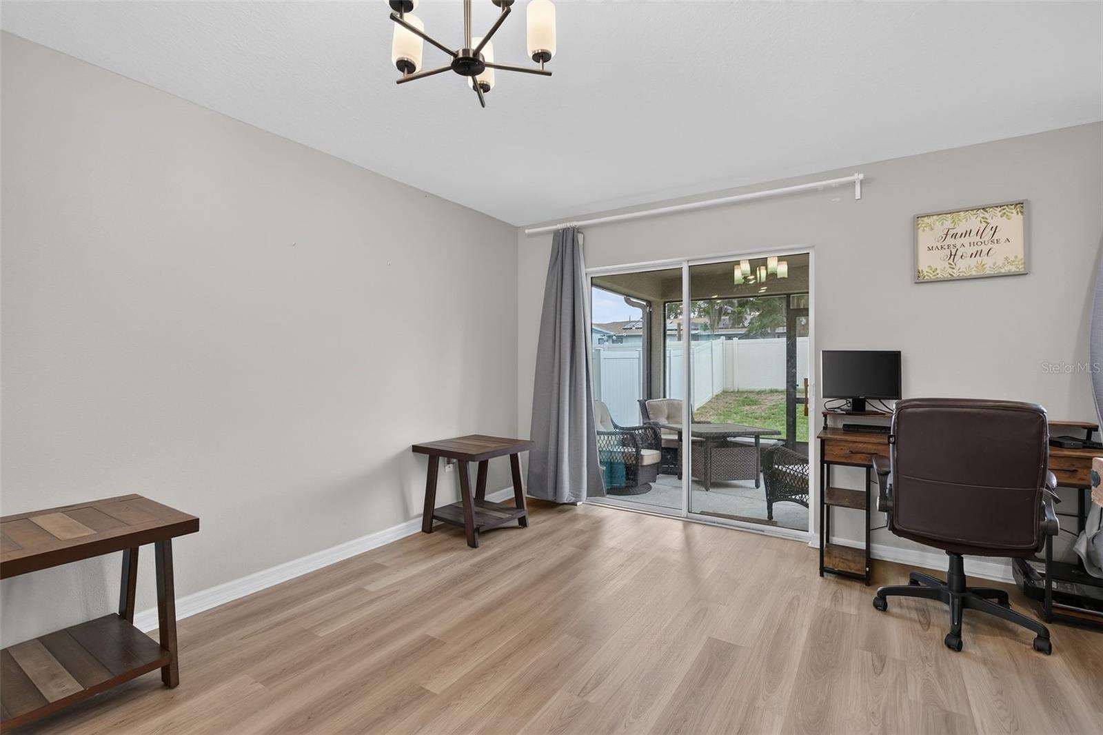 WILLIAMS POINTE - Residential