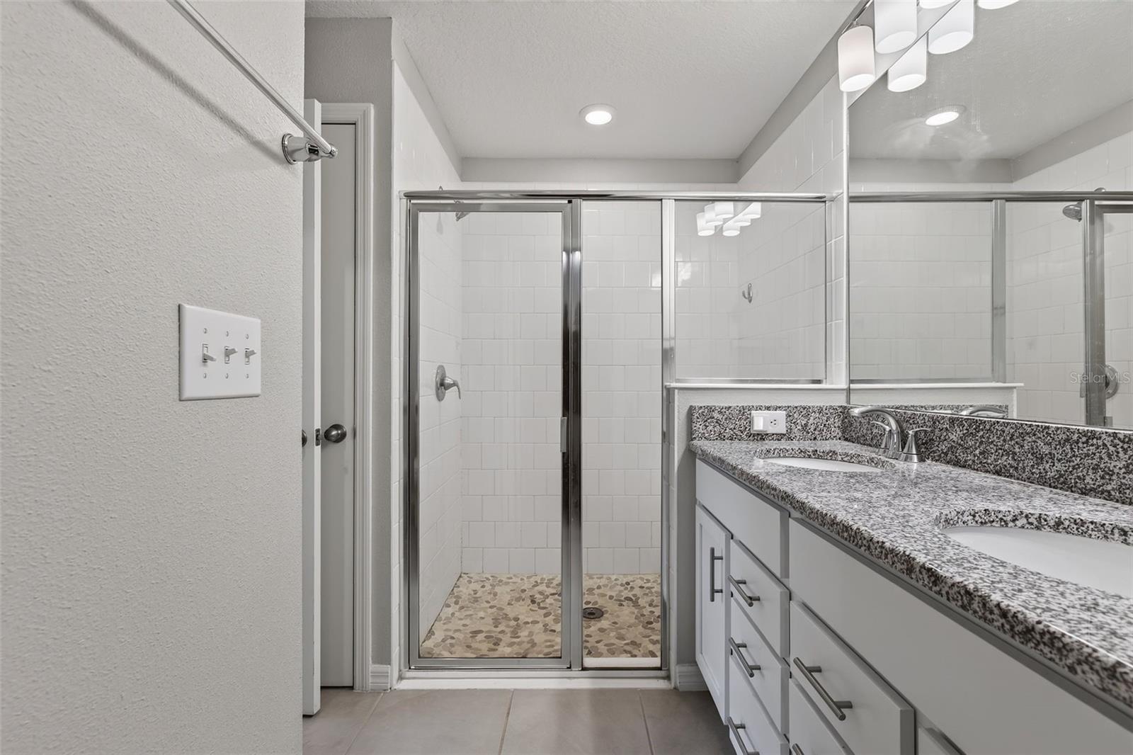 WILLIAMS POINTE - Residential