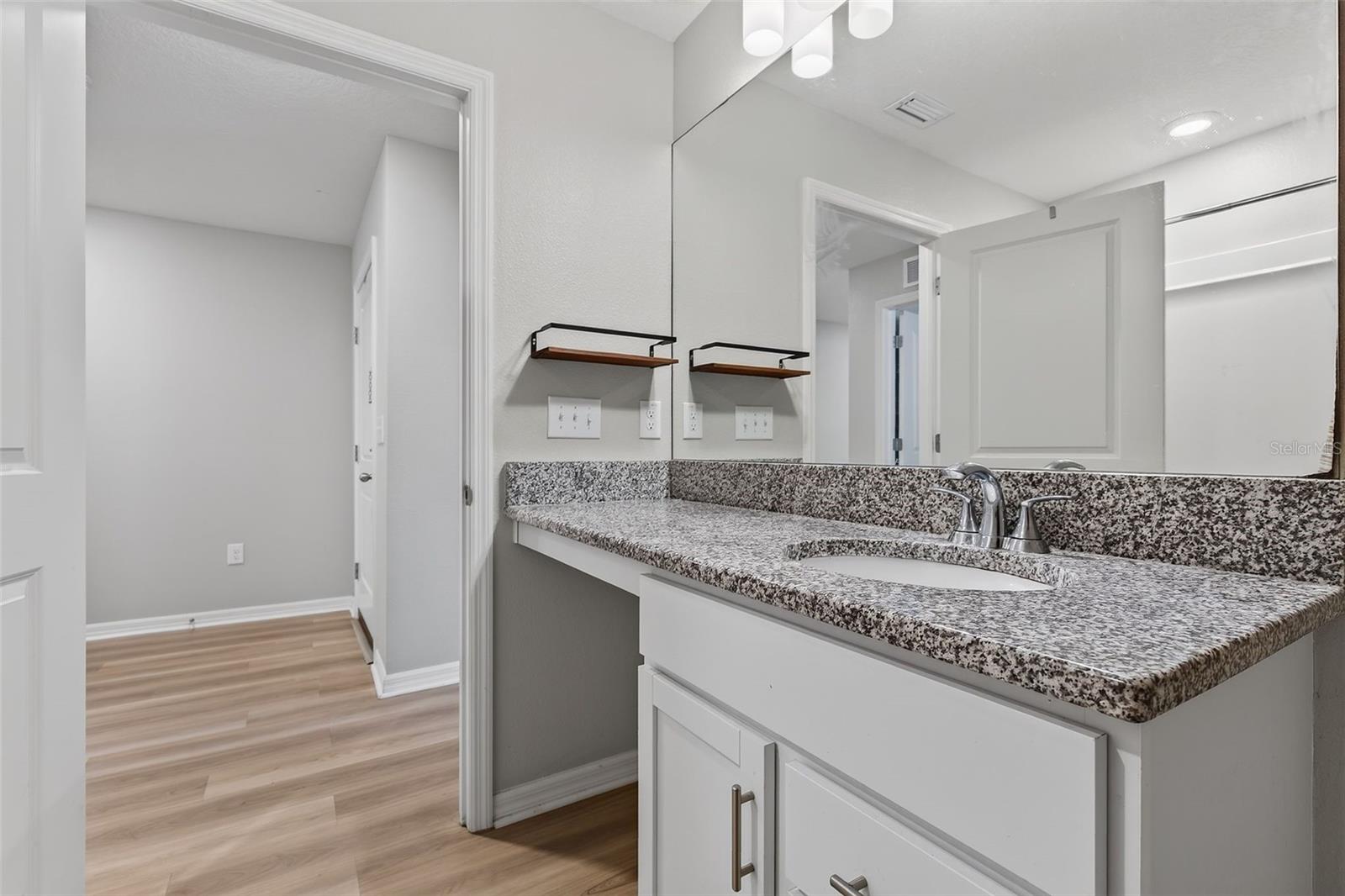 WILLIAMS POINTE - Residential
