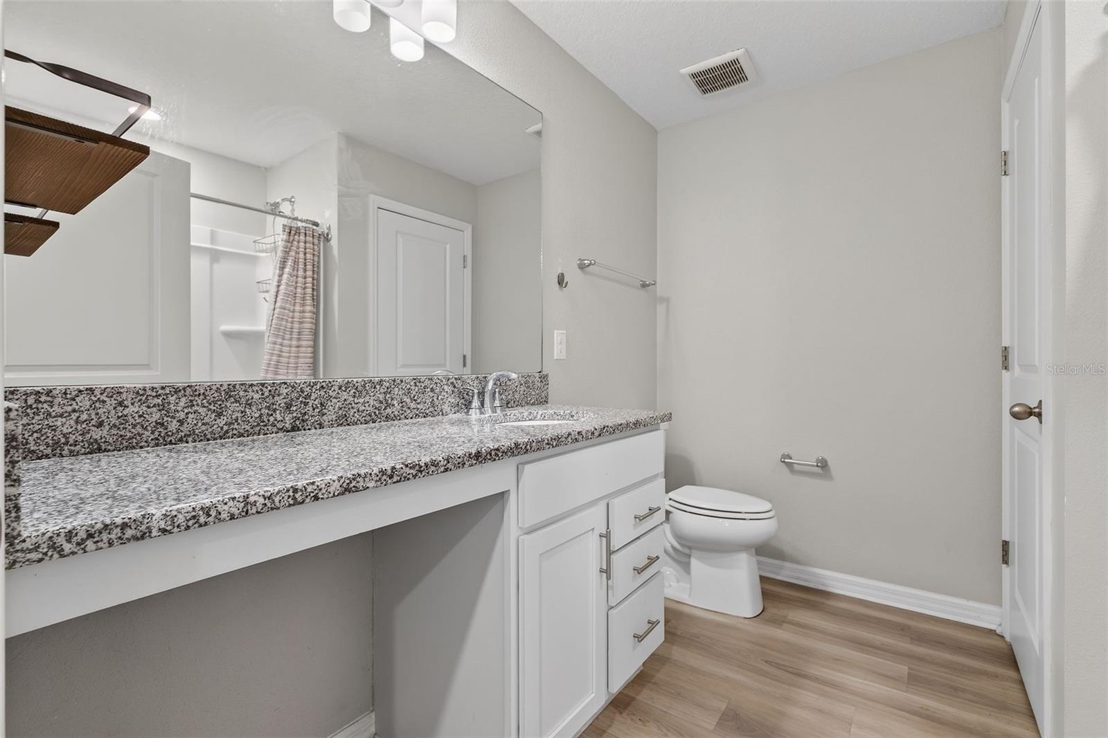 WILLIAMS POINTE - Residential