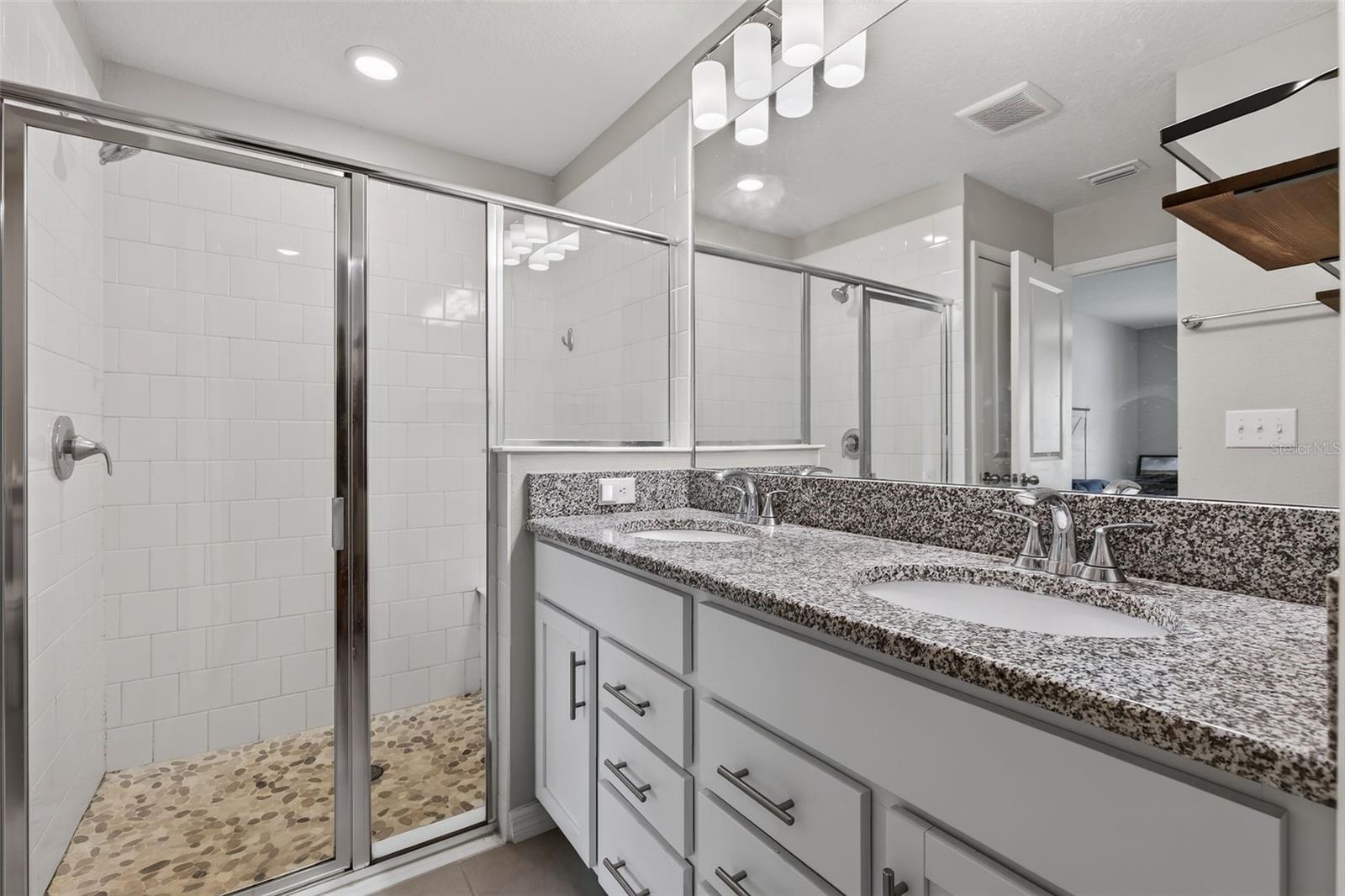 WILLIAMS POINTE - Residential