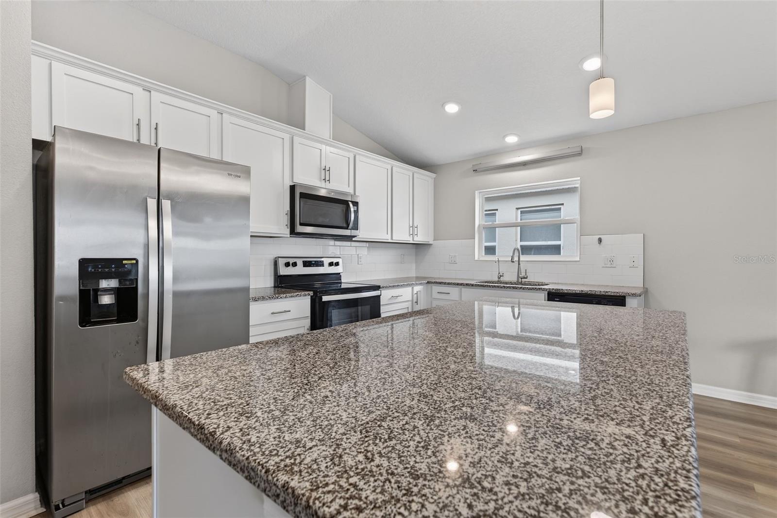 WILLIAMS POINTE - Residential