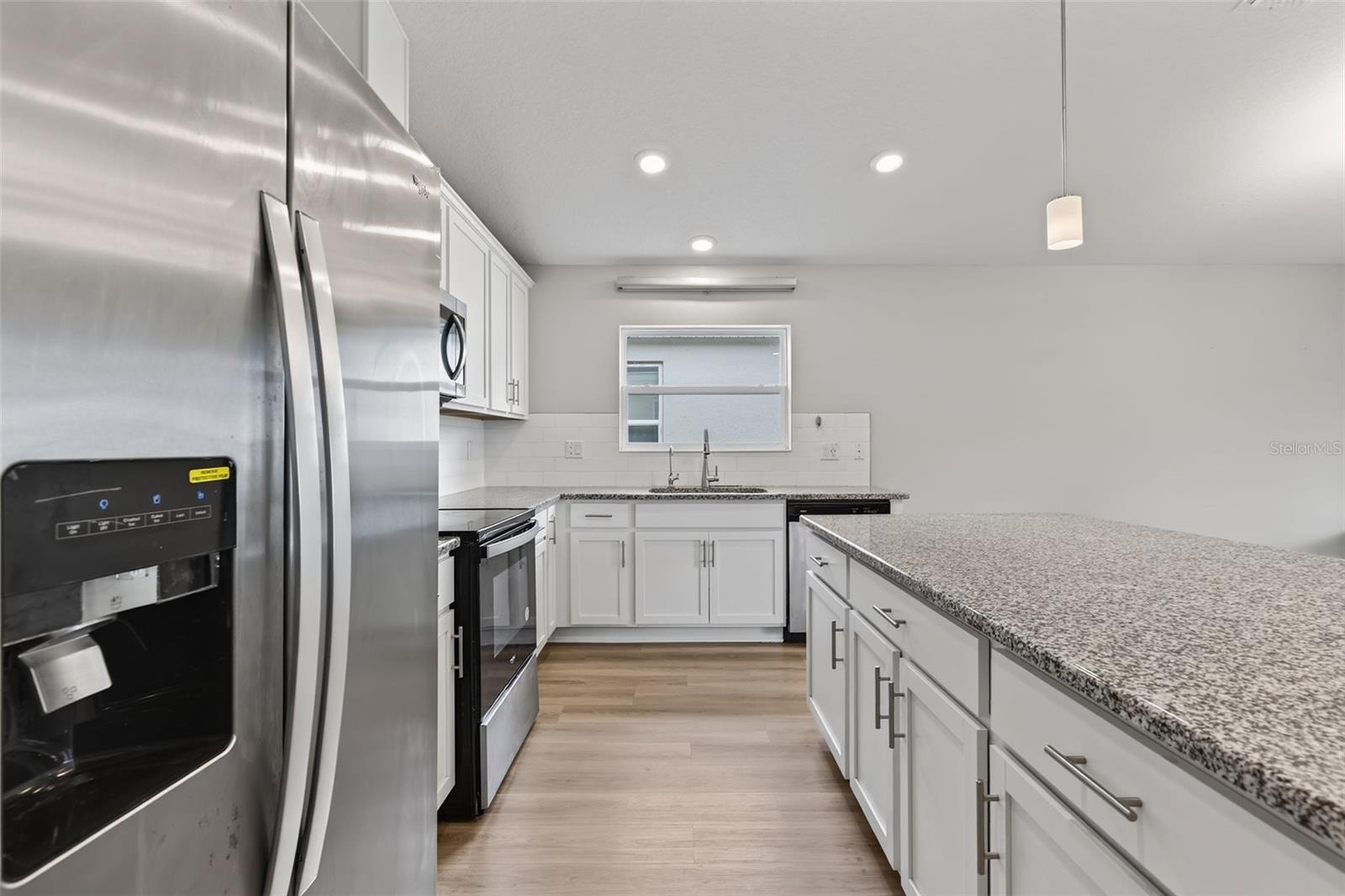 WILLIAMS POINTE - Residential