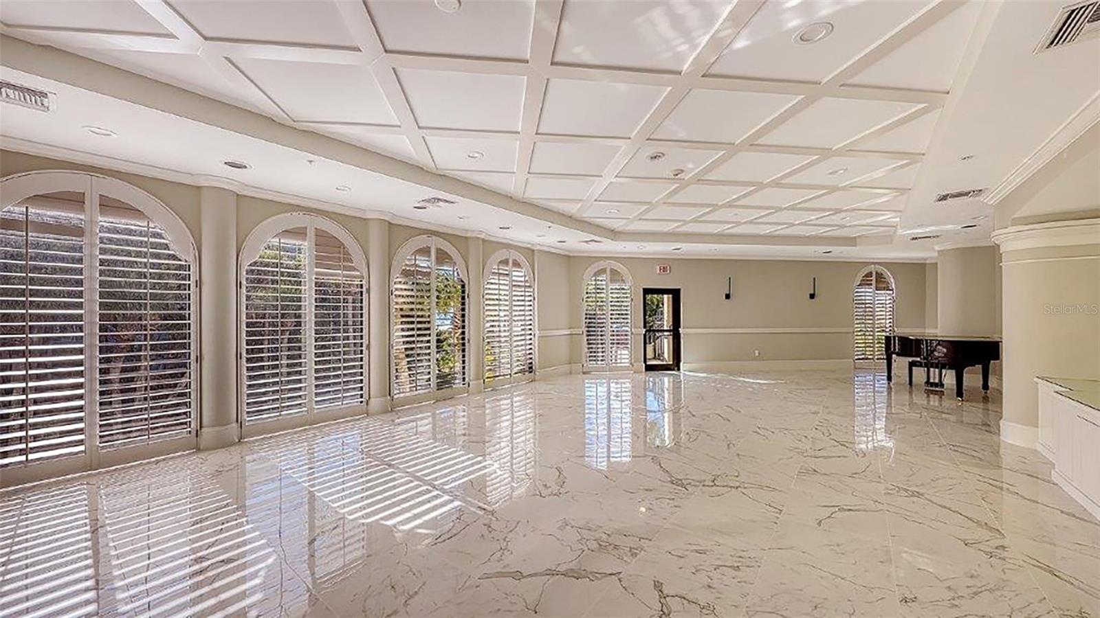 L AMBIANCE AT LONGBOAT KEY CLUB PH 02 - Residential