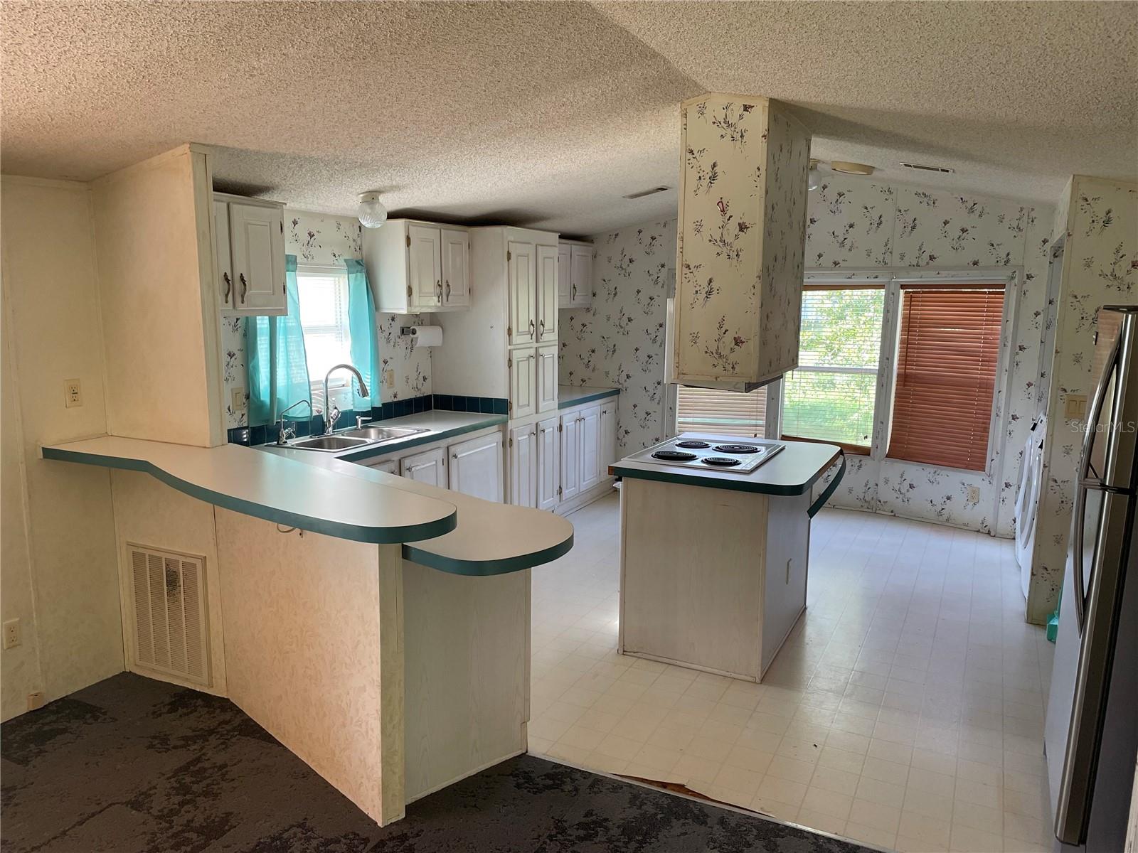 WAUGH SUB - Residential Lease