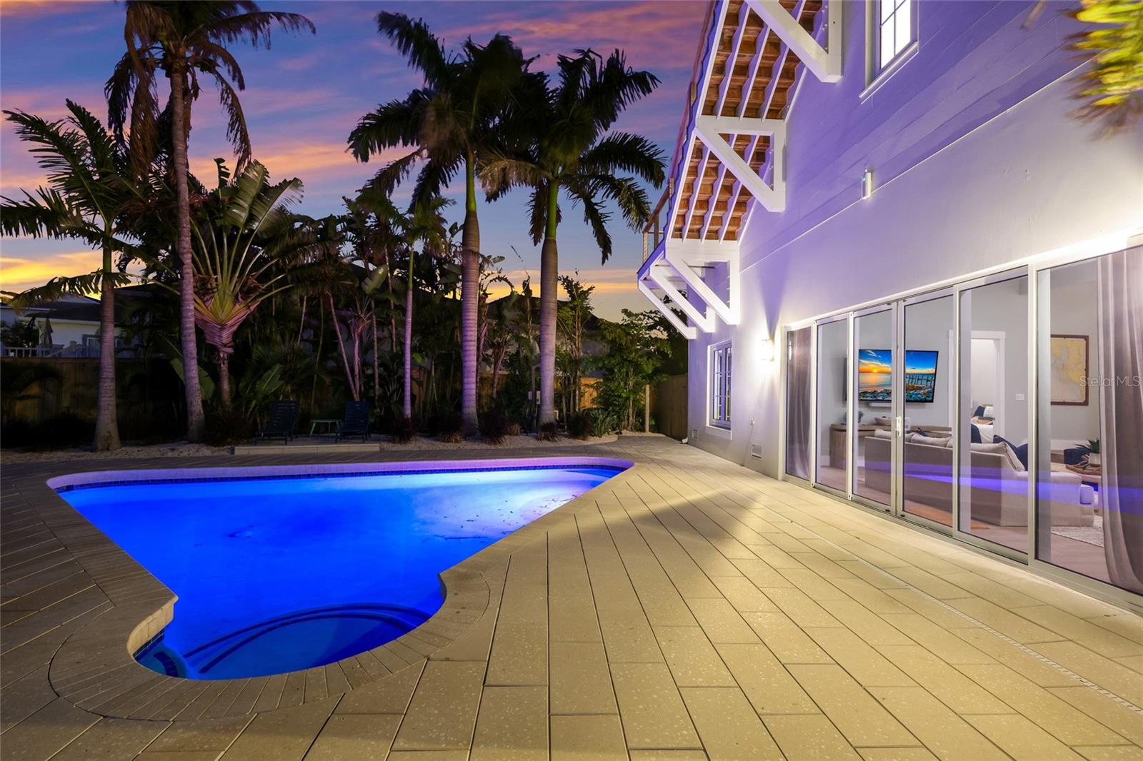 HOLMES BEACH 16TH UNIT - Residential