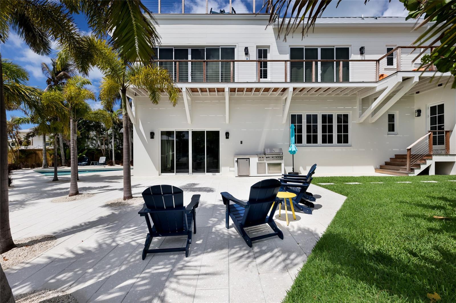 HOLMES BEACH 16TH UNIT - Residential