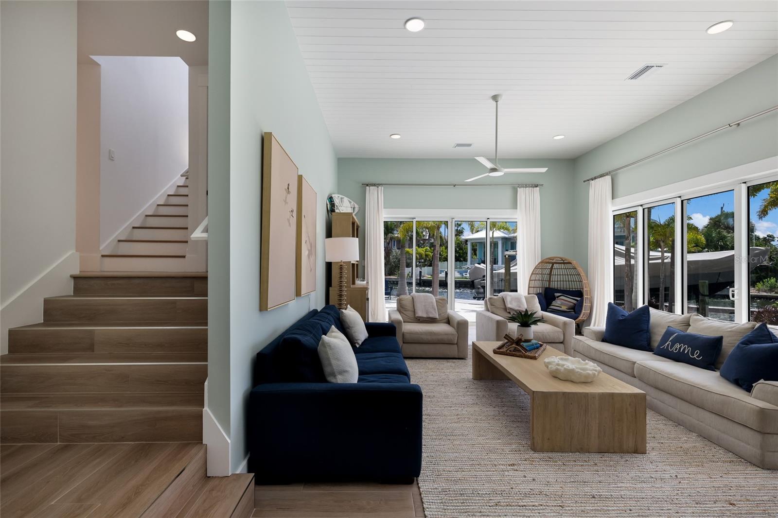 HOLMES BEACH 16TH UNIT - Residential