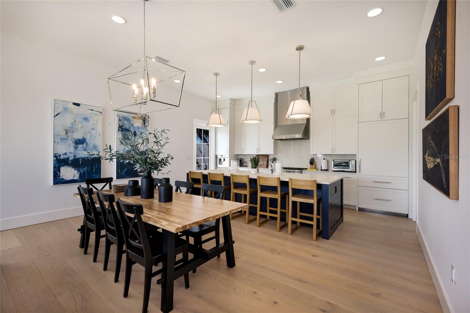 HOLMES BEACH 16TH UNIT - Residential