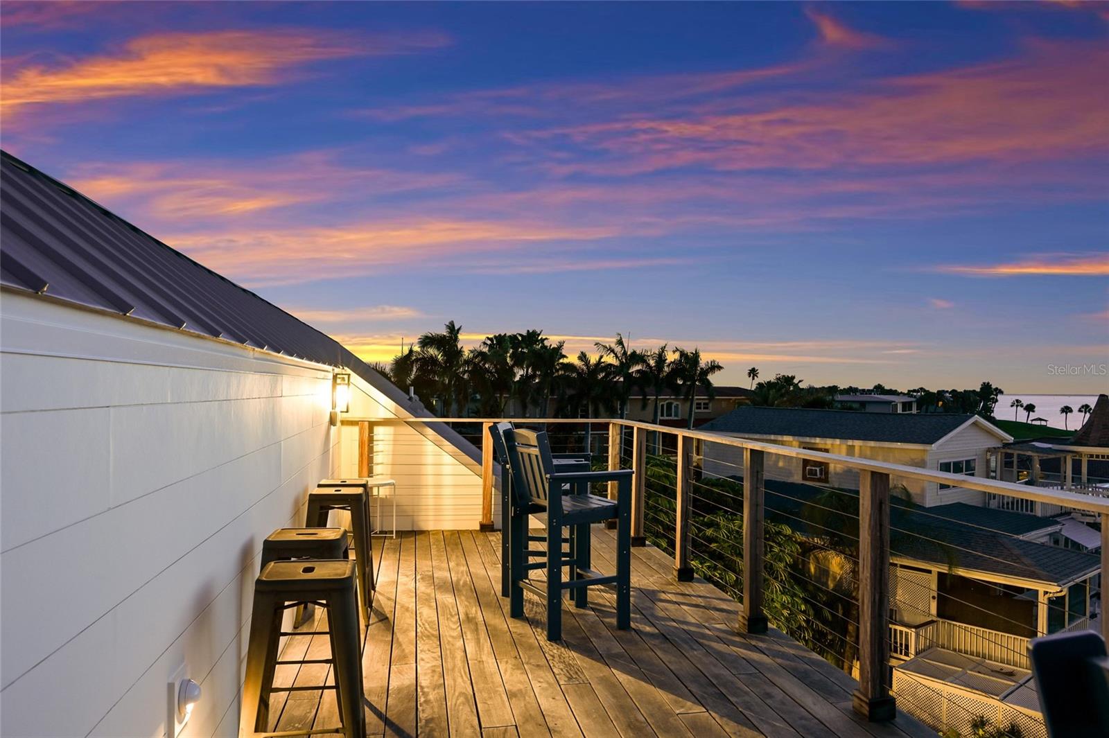HOLMES BEACH 16TH UNIT - Residential