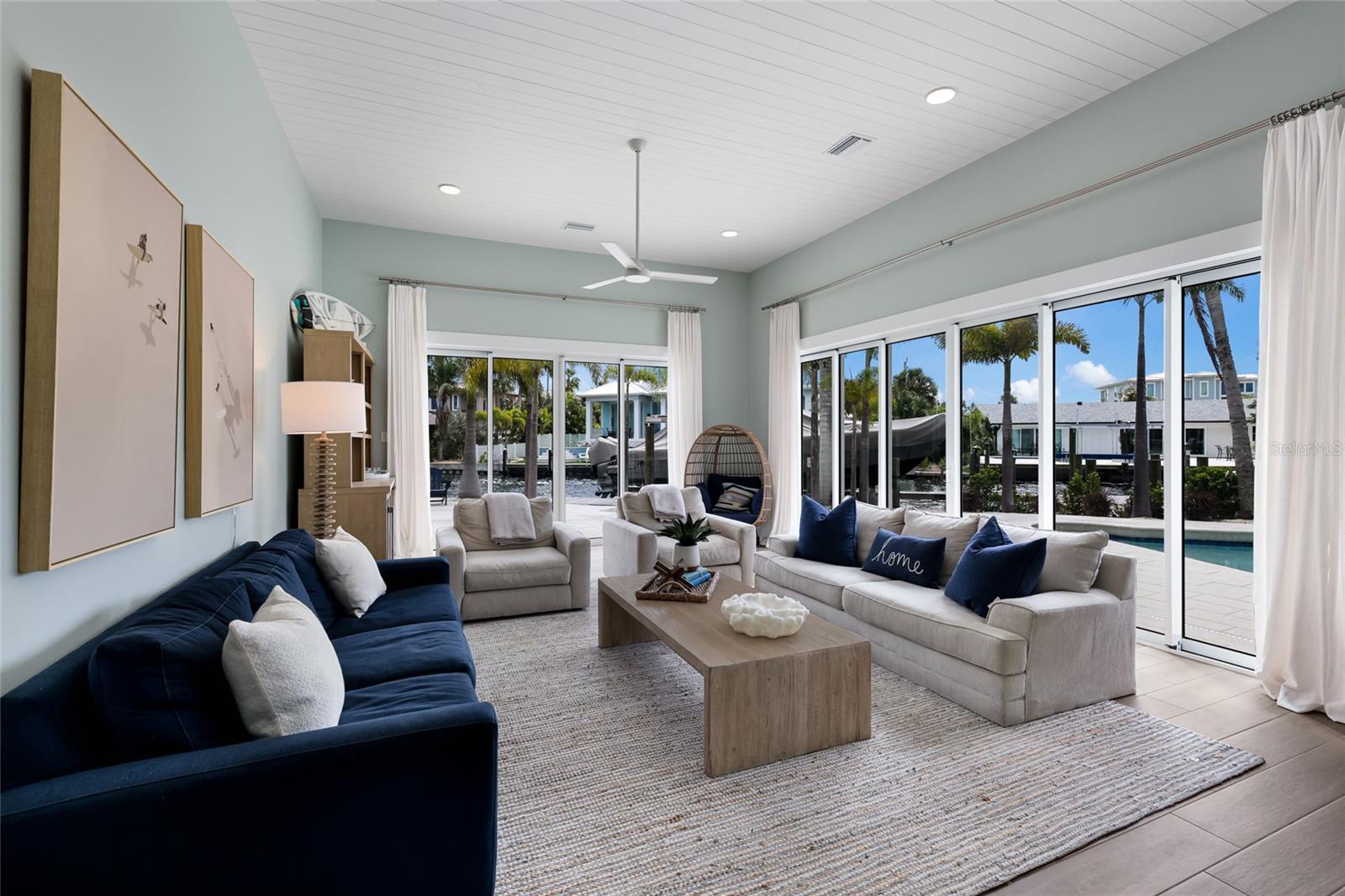 HOLMES BEACH 16TH UNIT - Residential