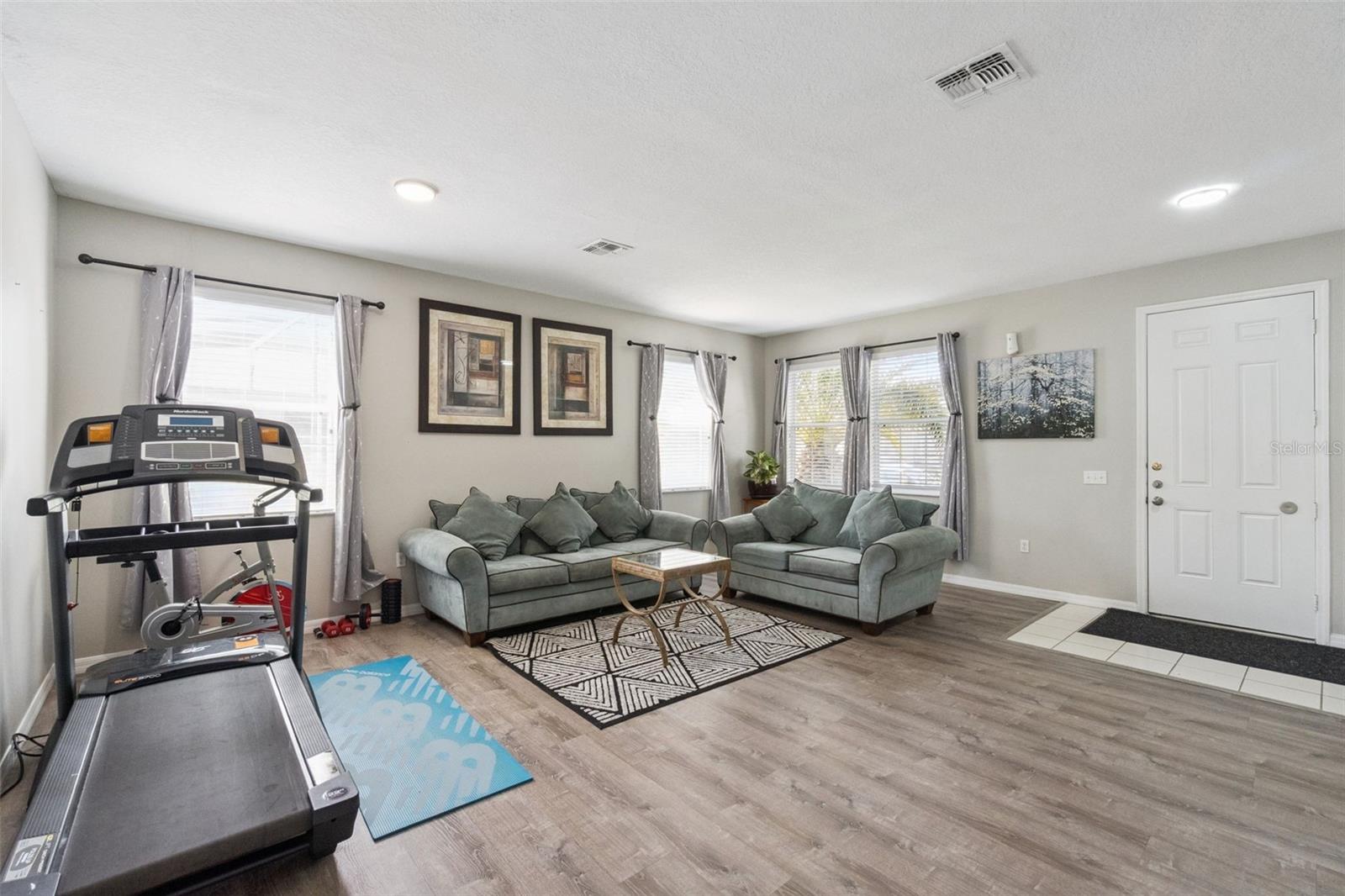 SOMERSET - Residential