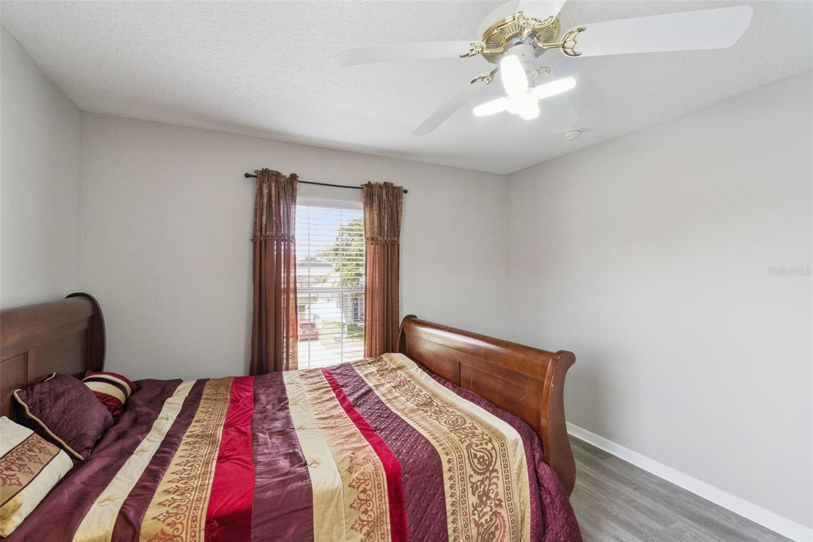 SOMERSET - Residential