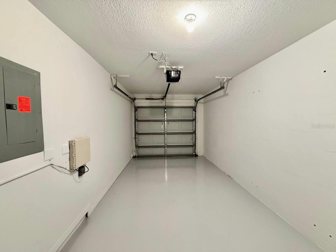 EDGEWATER AT LAKE BRANDON - Residential Lease