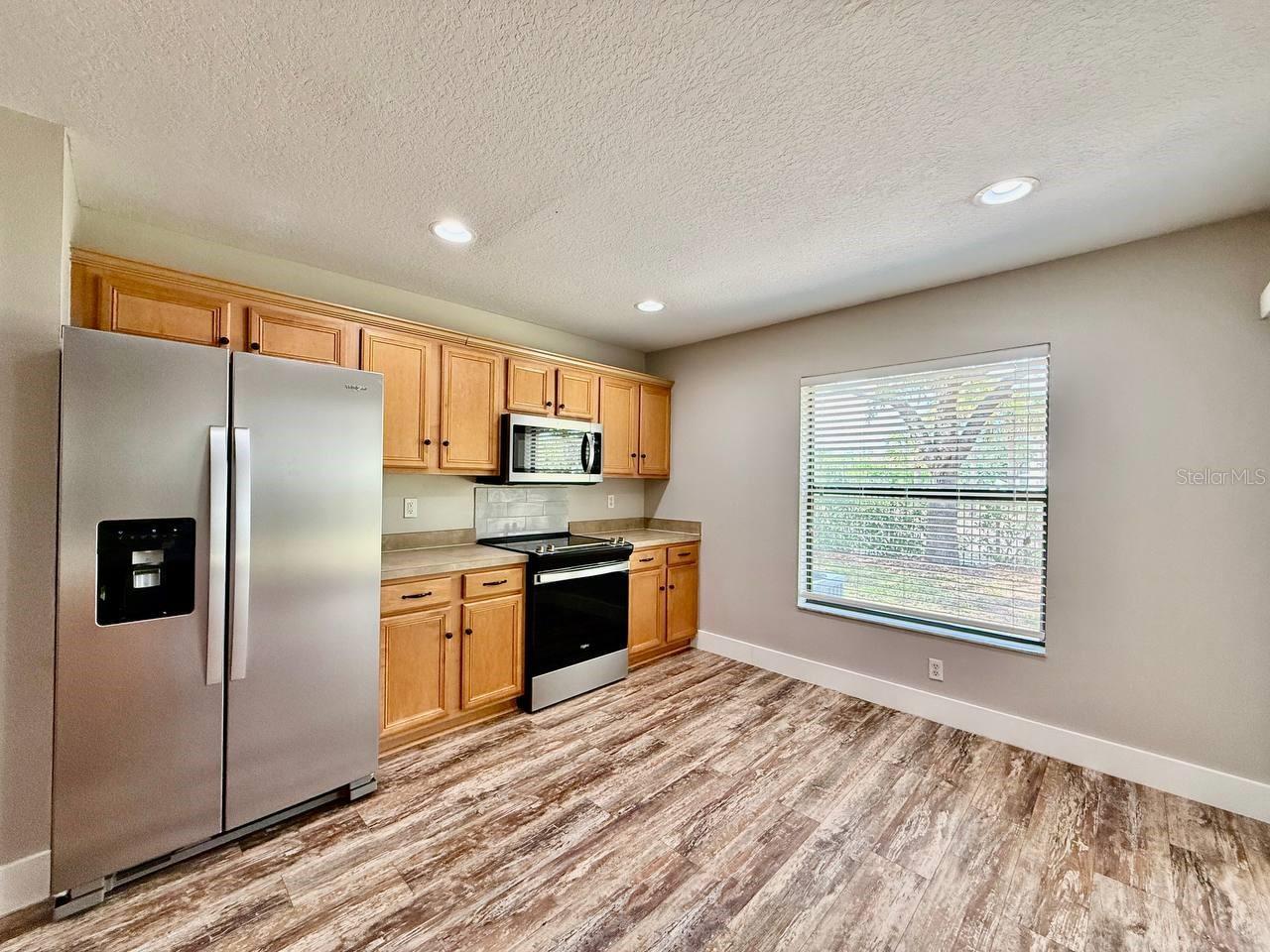 EDGEWATER AT LAKE BRANDON - Residential Lease