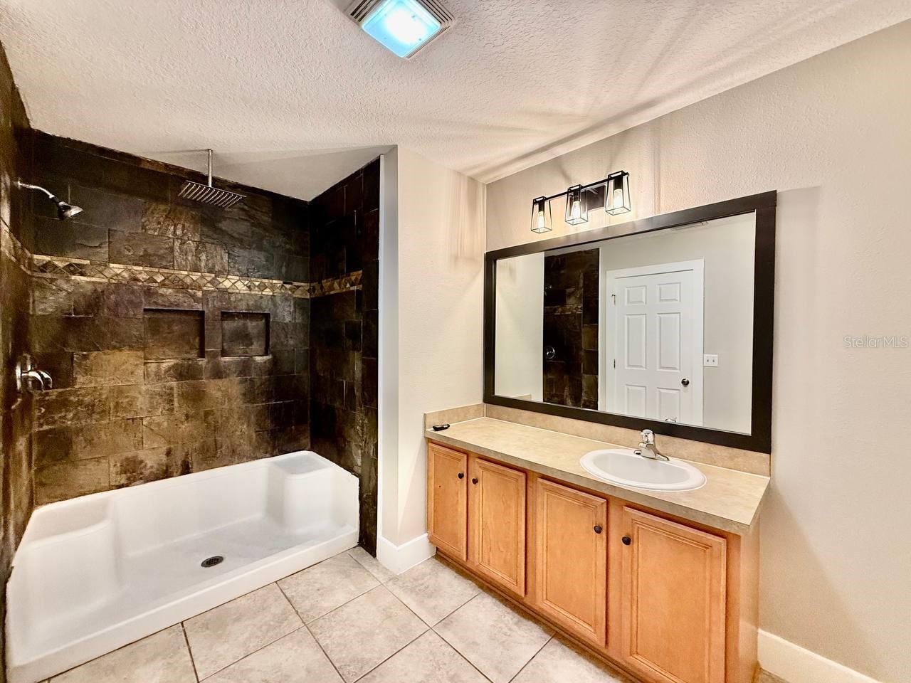 EDGEWATER AT LAKE BRANDON - Residential Lease